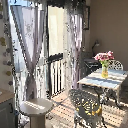 Appartement Luxurious Studio In 450 M Of The Sea